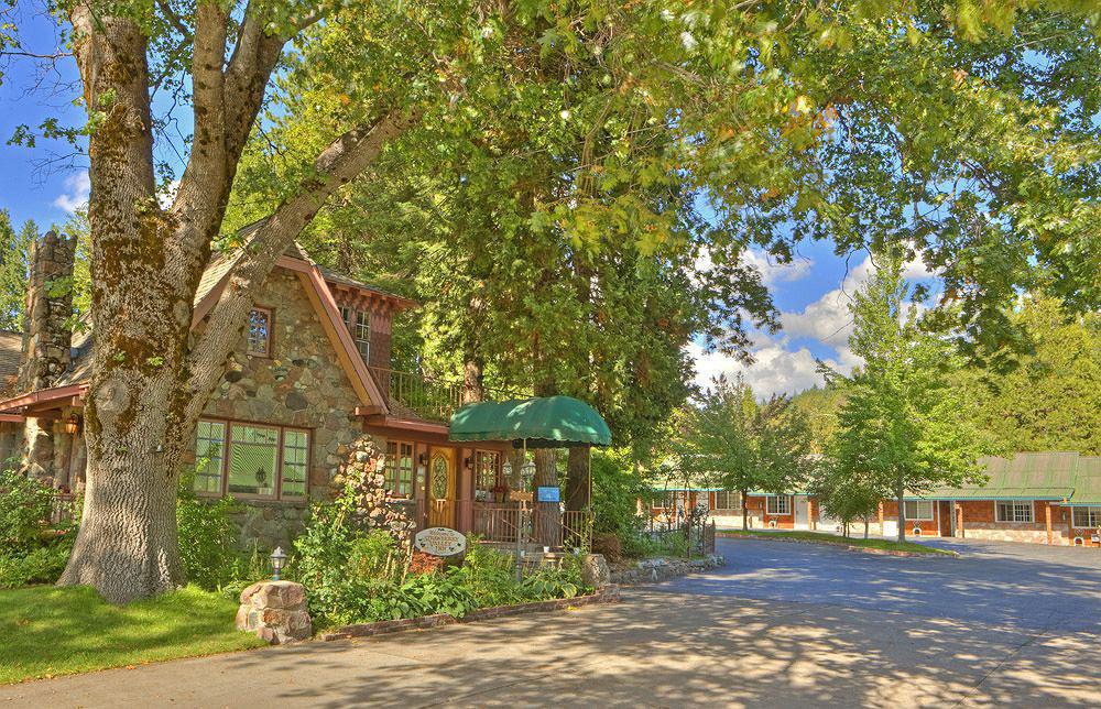 Strawberry Valley Inn Mount Shasta Extérieur photo