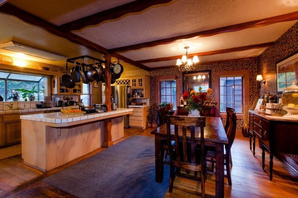 Strawberry Valley Inn Mount Shasta Extérieur photo